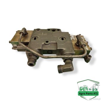 Sekcja rozdzielacza 322281A2 VICKERS MCD-6619  Case MX 100 - 2