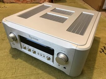 ESOTERIC F-05 - 2