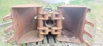 Hydrauliczny chwytak dwuszczękowy - 2