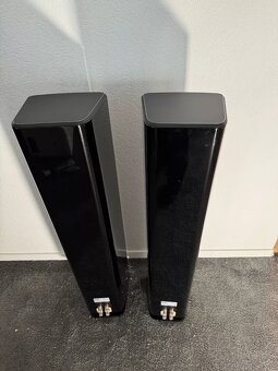 Elac Vela FS 408 ( Price : 1500 EUR ) - 2