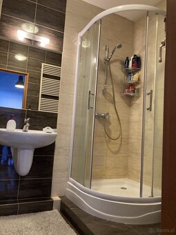 Kawalerka 40m2 oddzielna kuchnia i duży balkon. - 2