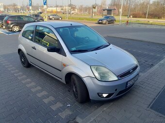 Ford Fiesta mk5 - 2