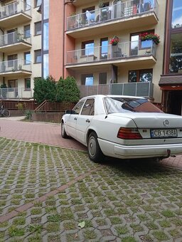 Mercedes-Benz W124 - 2