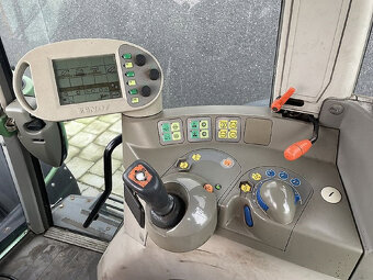 ciągnik,4WD- Fendt 411 Vario - 2