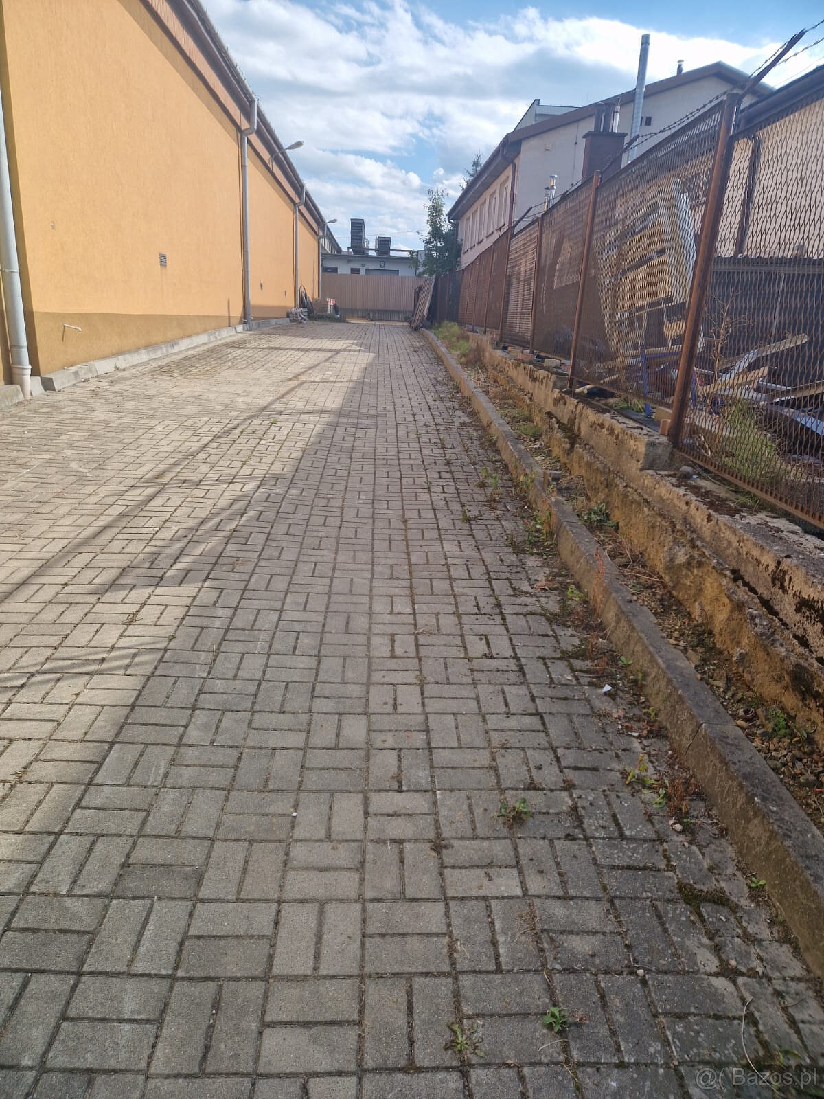 Wynajmę miejsce parkingowe: Kamper / Łódź / Przyczepa / Auto - 3
