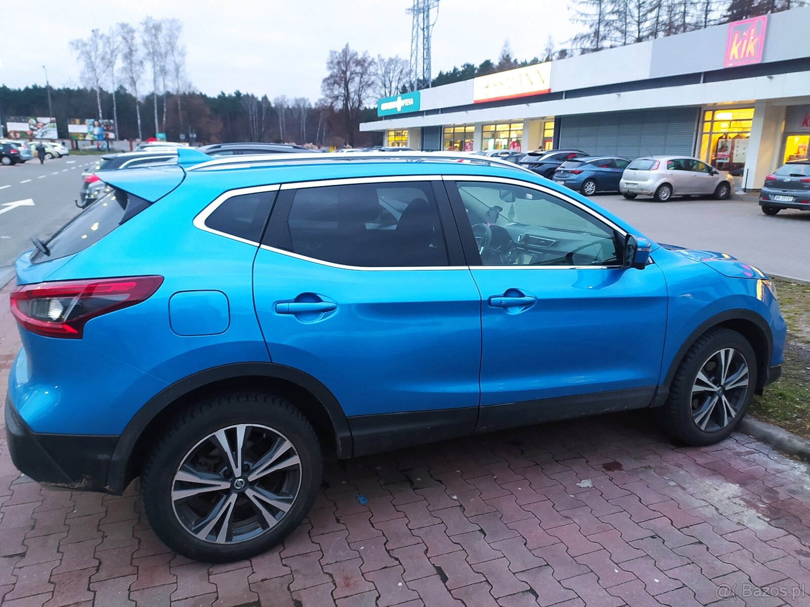 Sprzedam Nissan Qashqai 1.2DIG-CONNECTA 2017 - 3