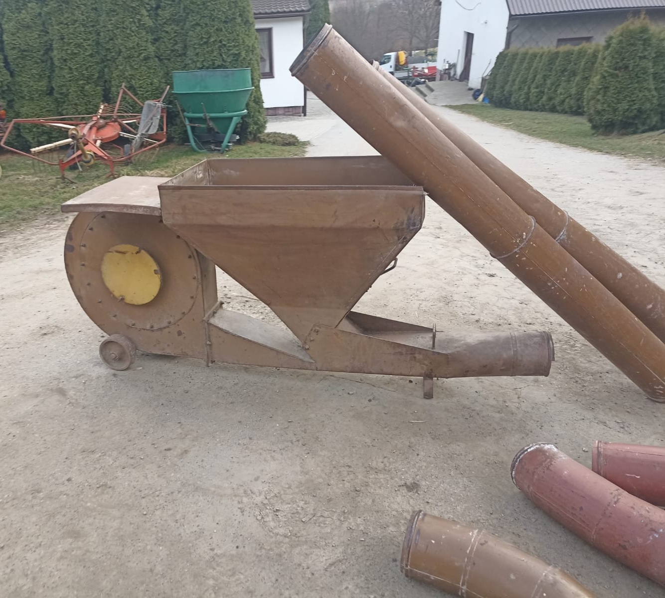 Dmuchawa do zboża polska z rurami - 3