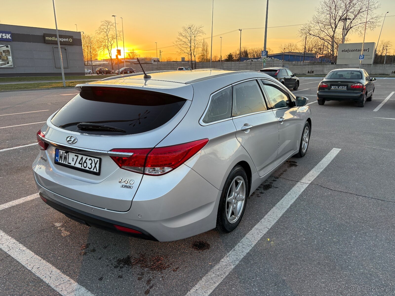 Sprzedam Hyundai z automatyczną skrzynią biegów - 3