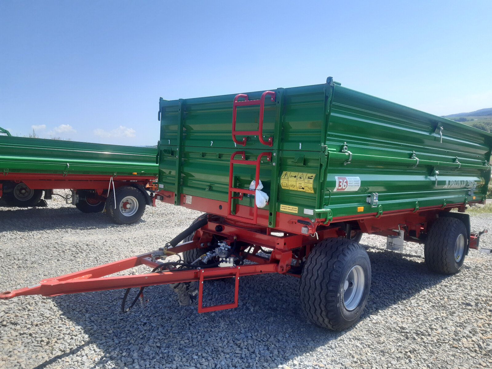 Przyczepa Pronar T672 - 3