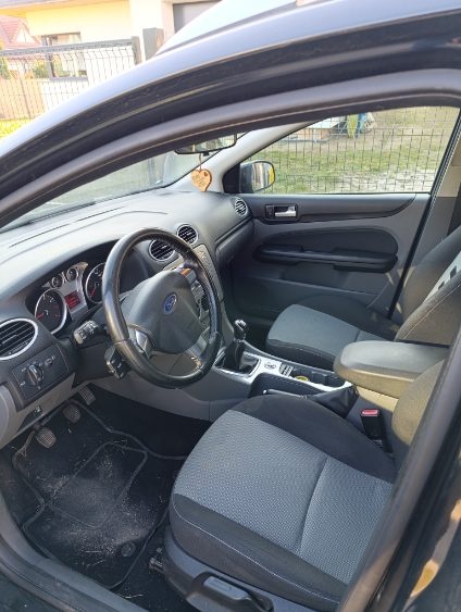 Ford Fokus MK2 2009 LPG/ jeździ-brak rdzy/do lekkiej naprawy - 3