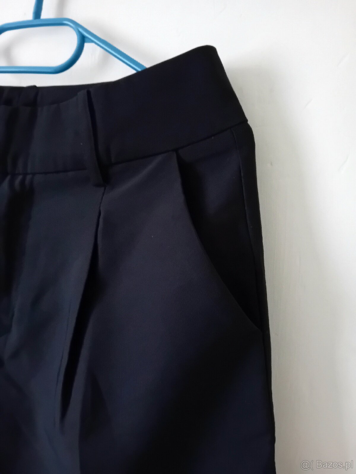 Czarne wizytowe eleganckie spodnie - 3