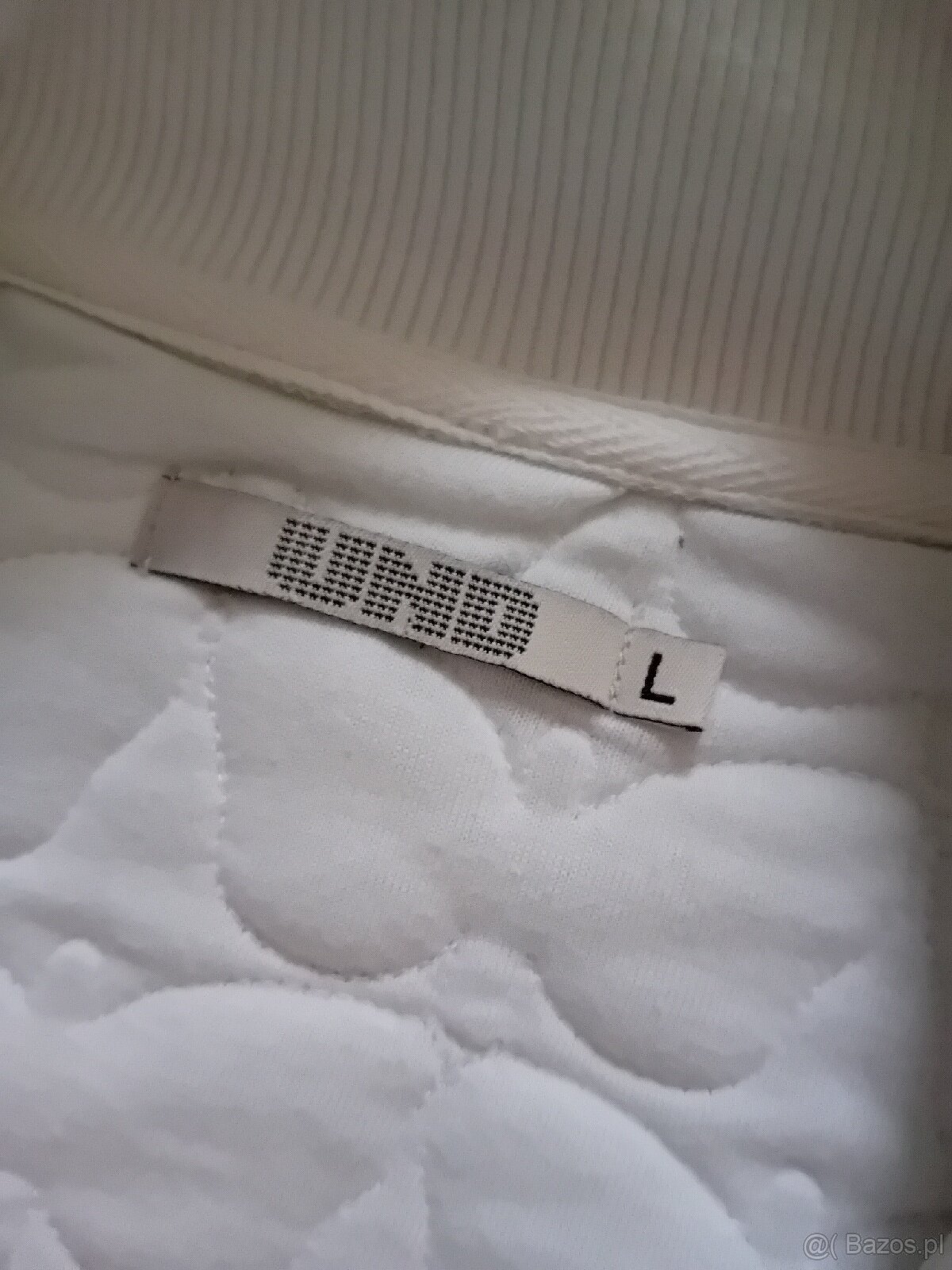 Biała bluza zasuwana na suwak - 3