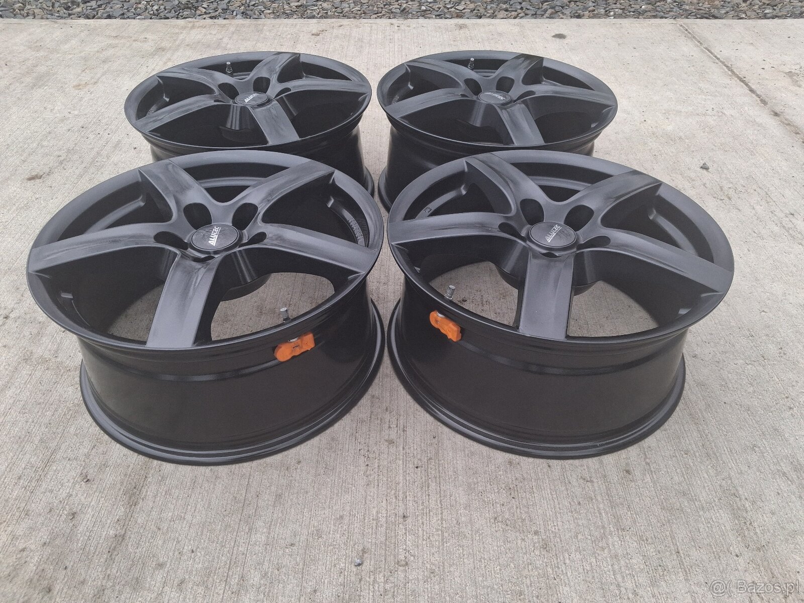 Sprzedam Alufelgi r18 5x114.3 - 3