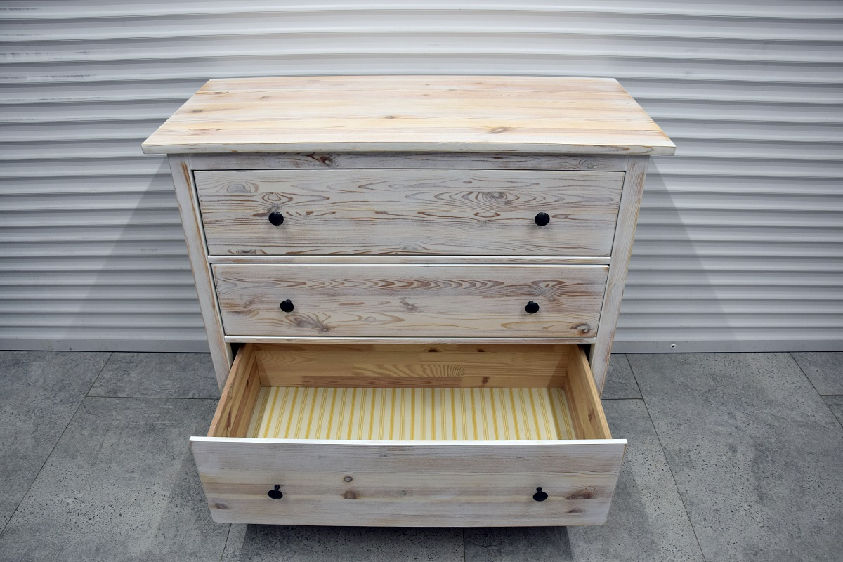 komoda z drewna sosnowego - jak nowa - 3