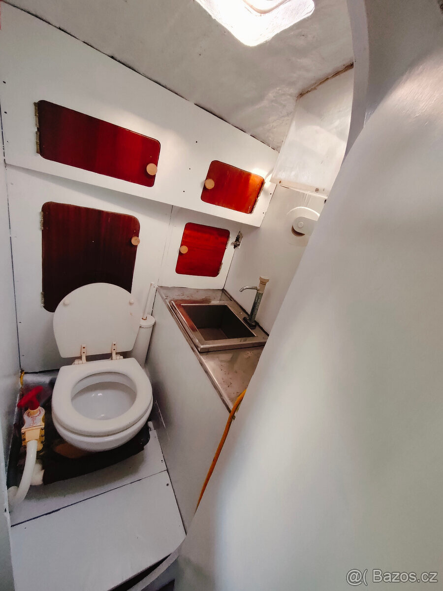 Jacht żaglowy kajutowy 9 m - 3