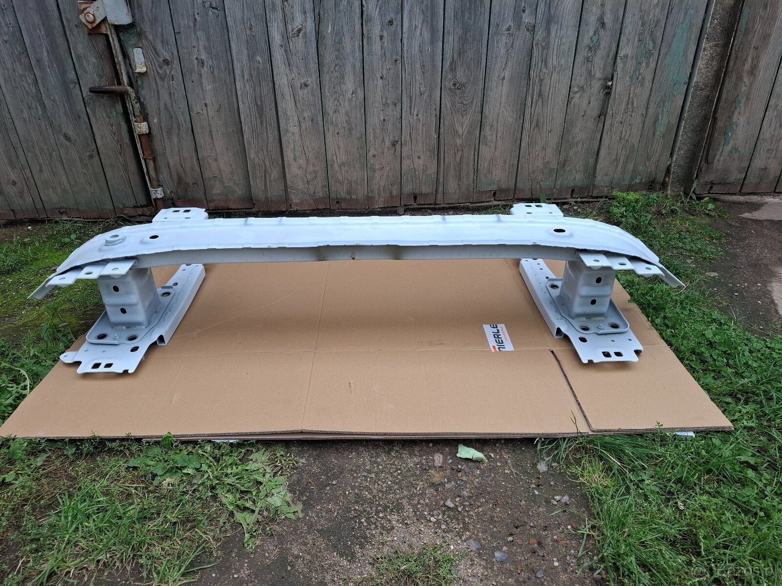 Ford Transit Custom MK2-vyztuha pod naraznik - 3