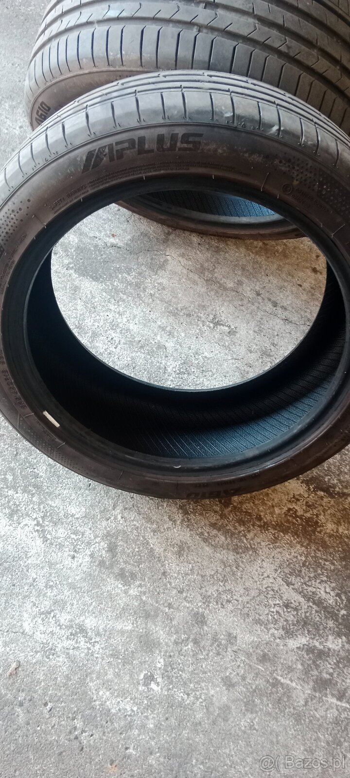 Używane opony Aplus 235/45/18 2 szt. sprzedam - 3