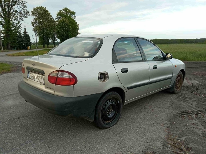 Daewoo Lanos 1.5 LPG ważne oc i pt sprawny - 3