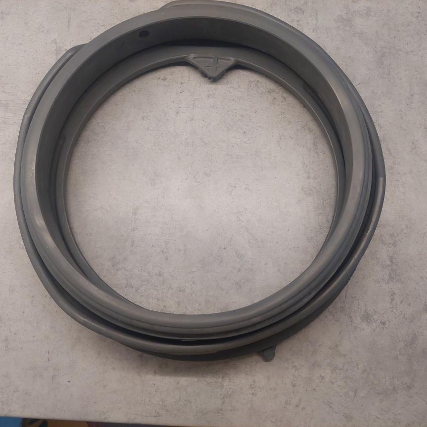 Uszczelka/mankiet z pralki Whirlpool FSCR 10432 - 3
