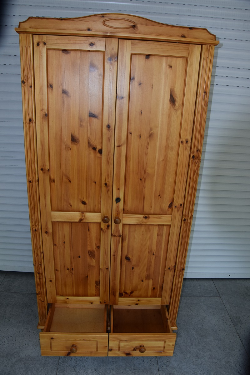 szafa z drewna sosnowego - jak nowa - 3