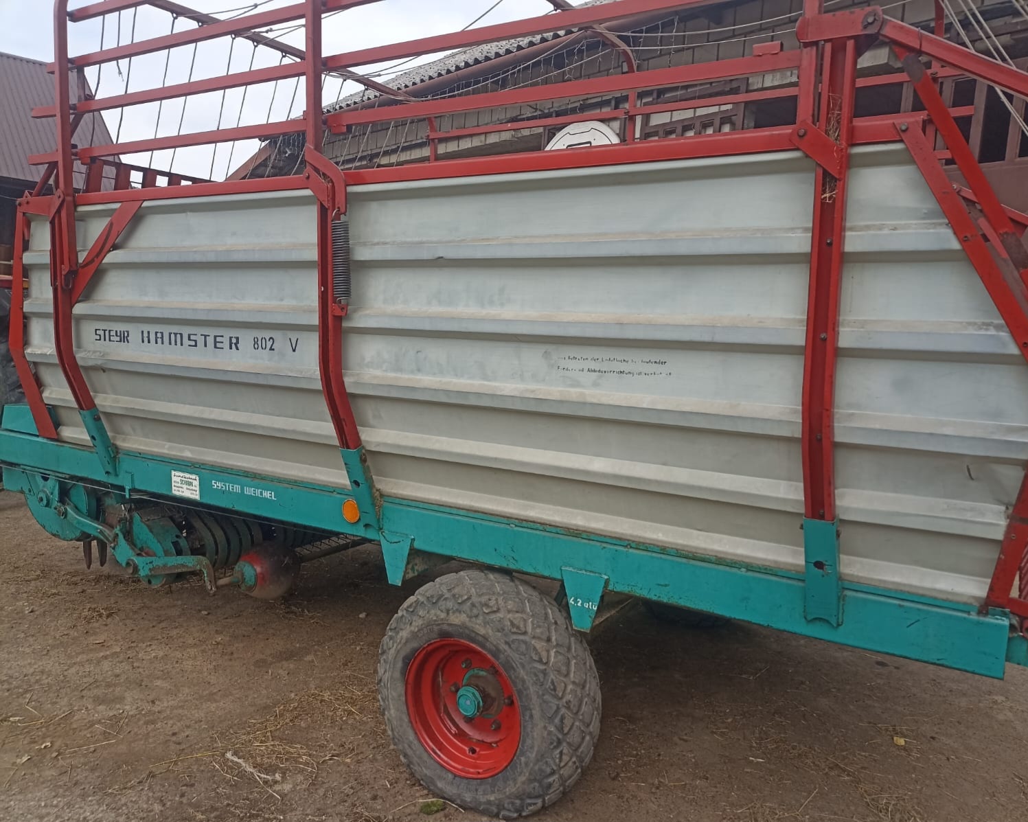 Przyczepa samozbierająca Steyr Hamster 802 V - 3