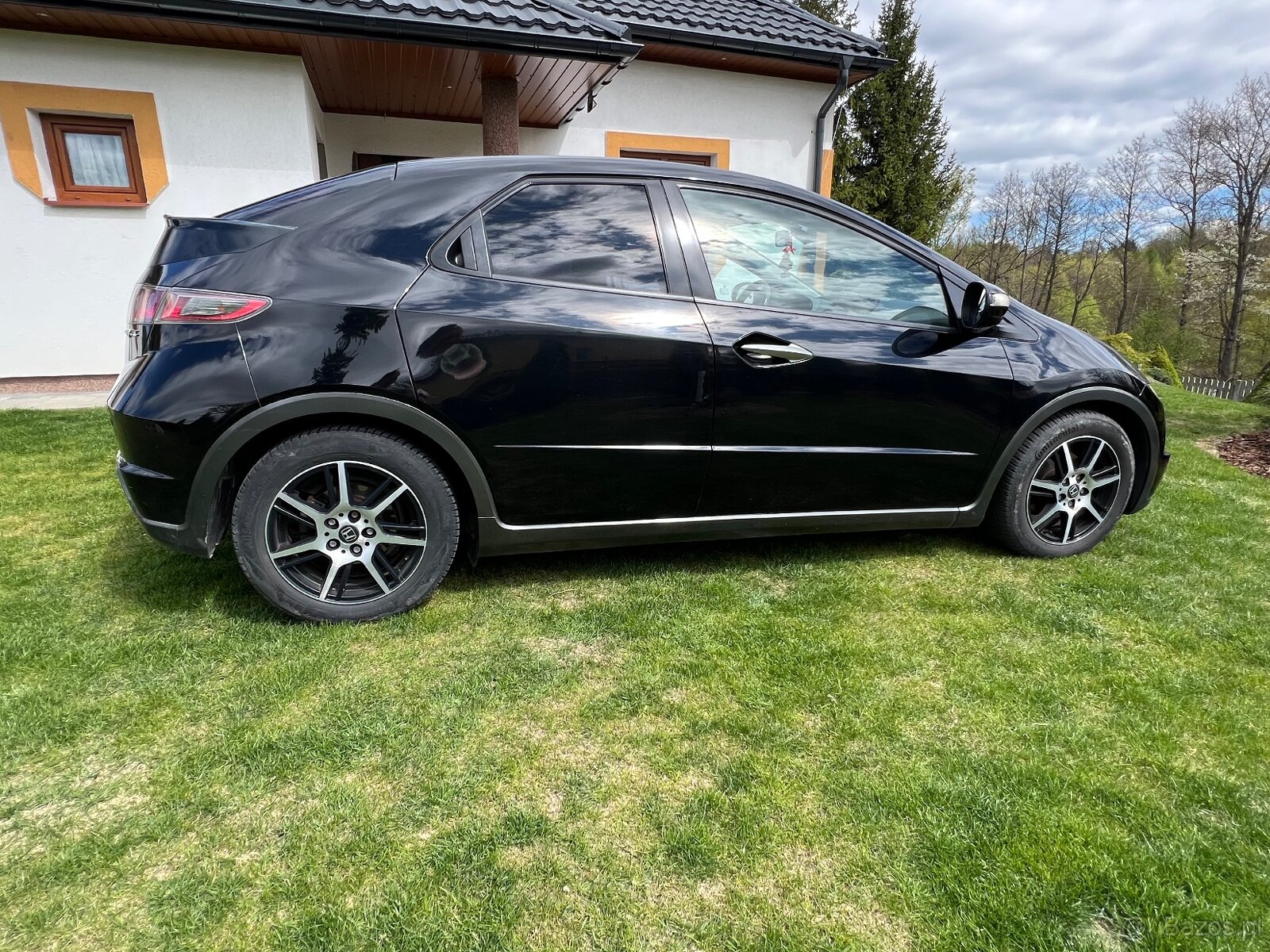 Honda civic UFO 2009 - 3