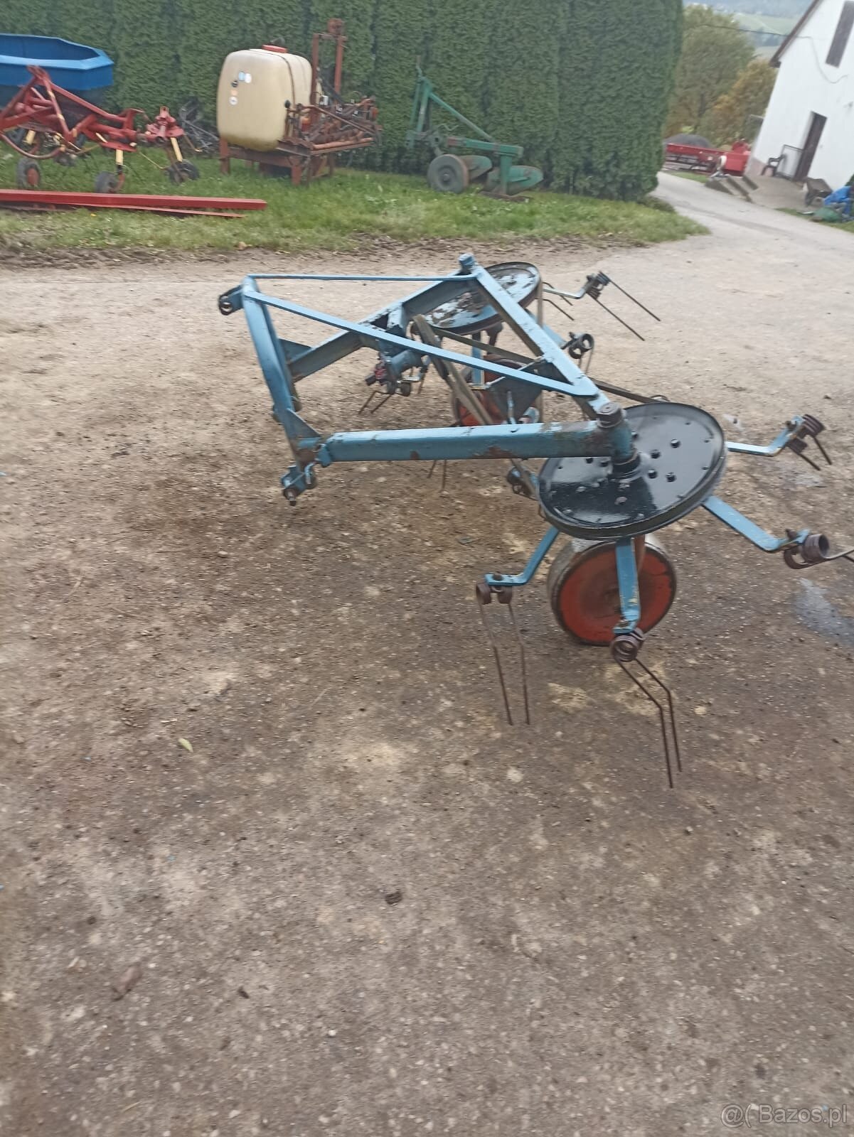 Pająk przetrząsacz karuzelowy polski do siana - 3