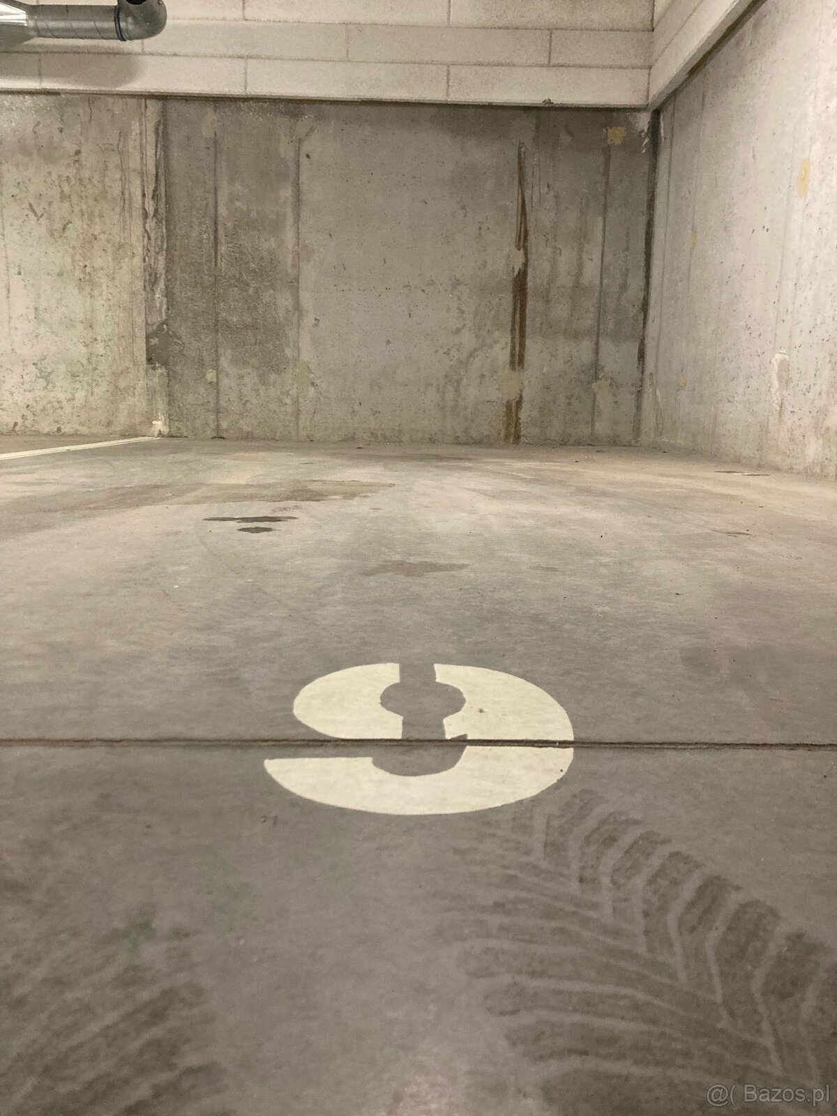 Miejsca postojowe w hali Garażowej - Nowa Cukrownia. - 3