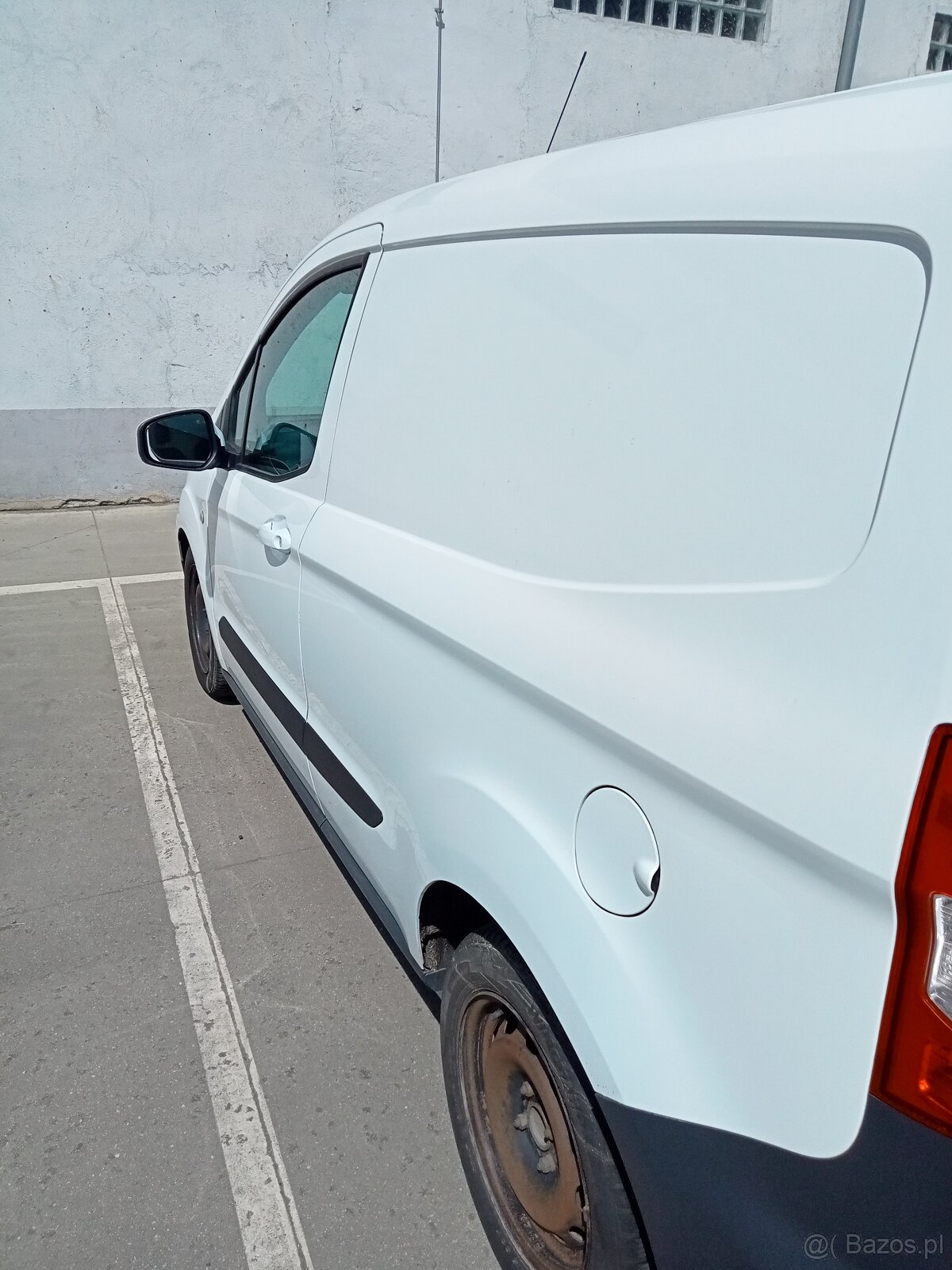 Ford Transit Courier - 3