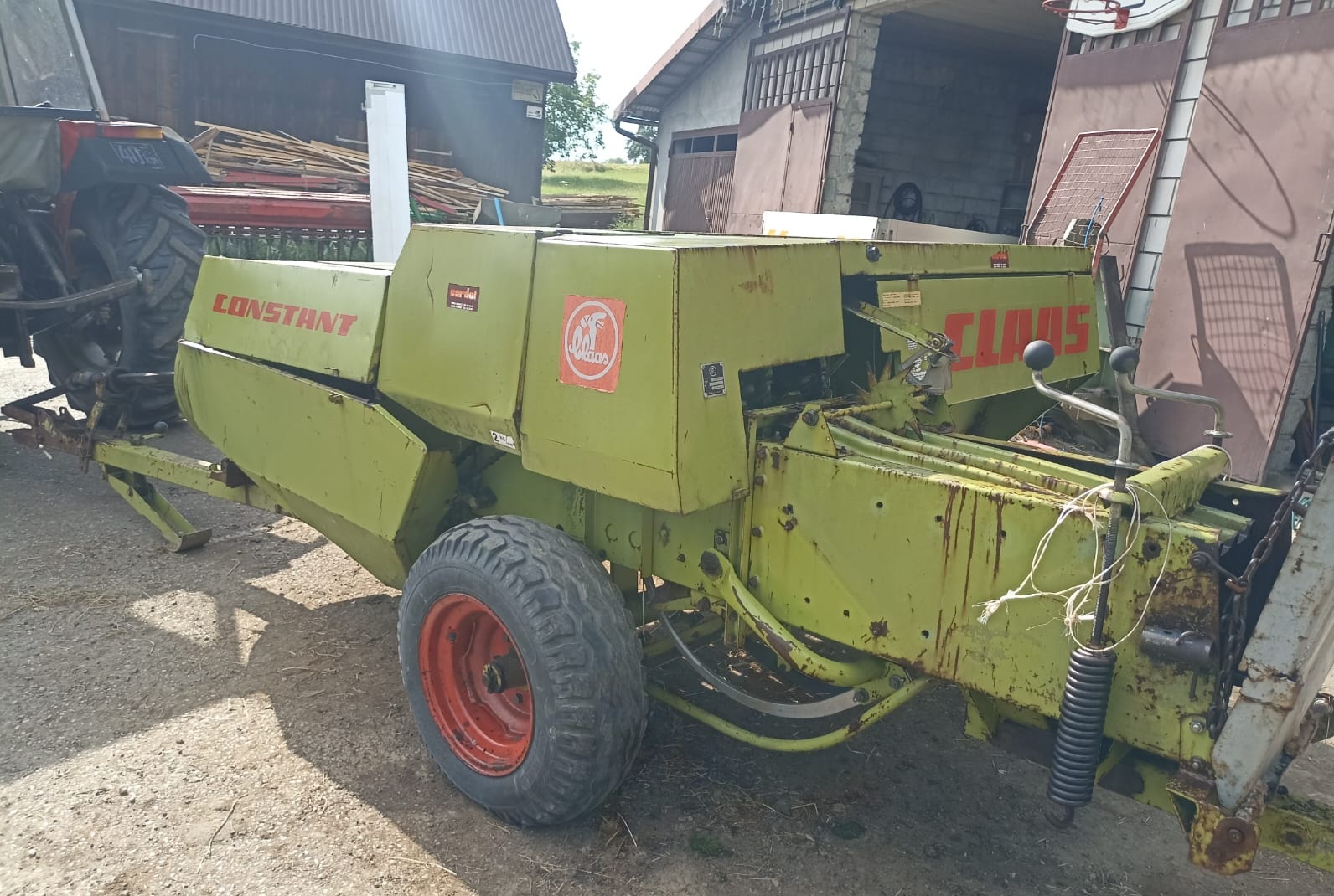 Prasa kostkująca wysokiego zgniotu Claas Constant - 3