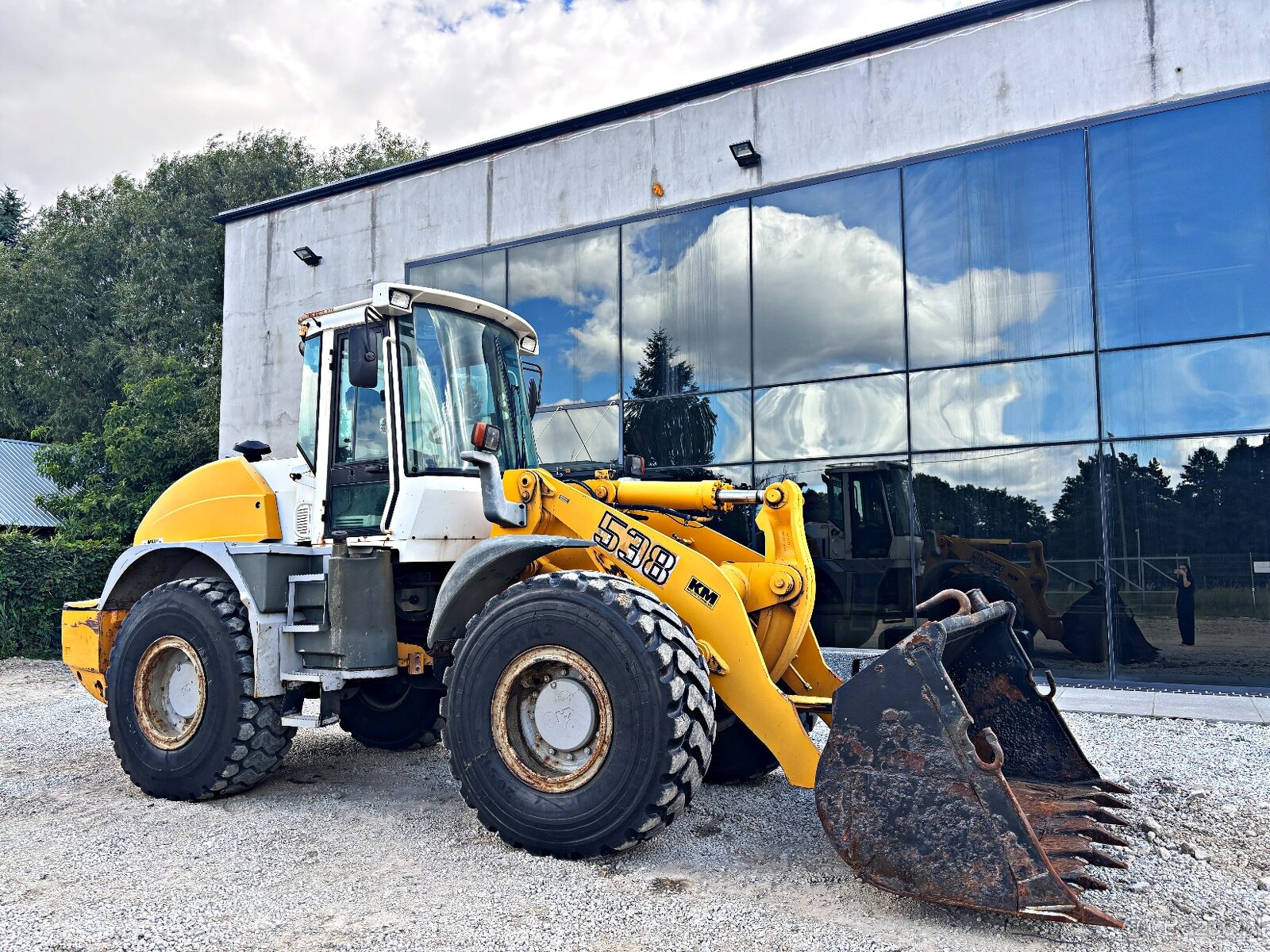 Liebherr L538 ŁADOWARKA KOŁOWA 2003R | VOLVO L90H, VOLVO L90 - 3