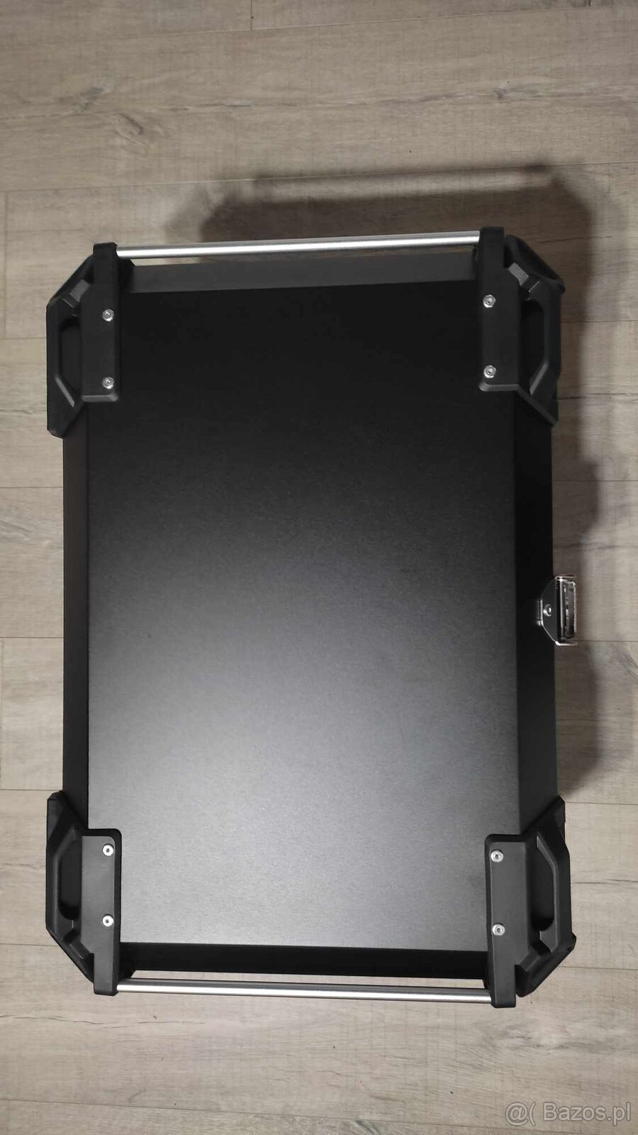 Aluminiowy bagażnik motocyklowy(Top Case). Pojemność 65 - 3