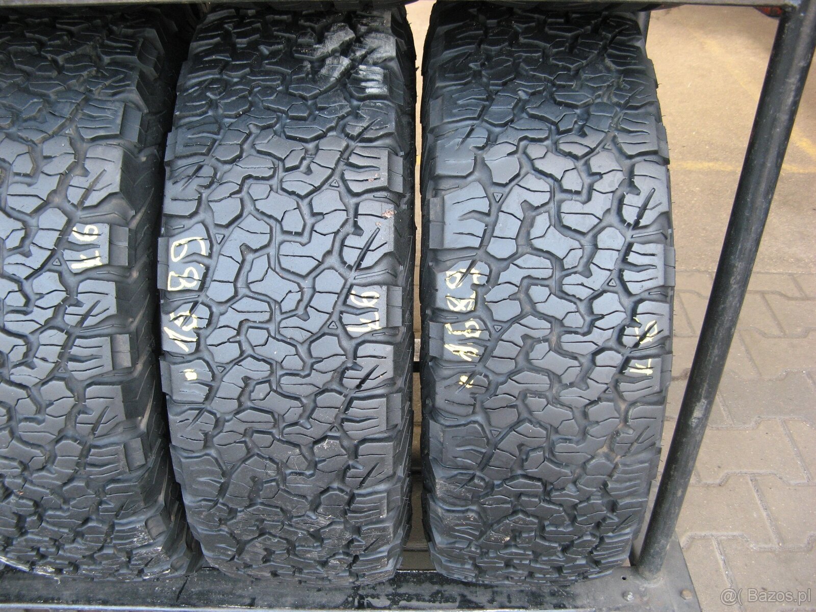 30X9.50R15 104 S BFGoodrich All-Terrain T/A - nr.1689 - 3