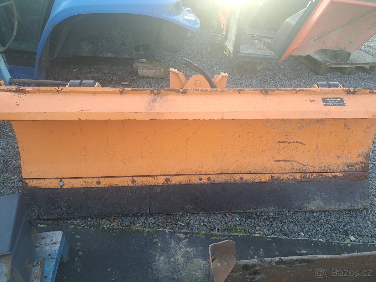 Lemiesz: Przedni obrotowy lemiesz do odśnieżania 2m. - 3