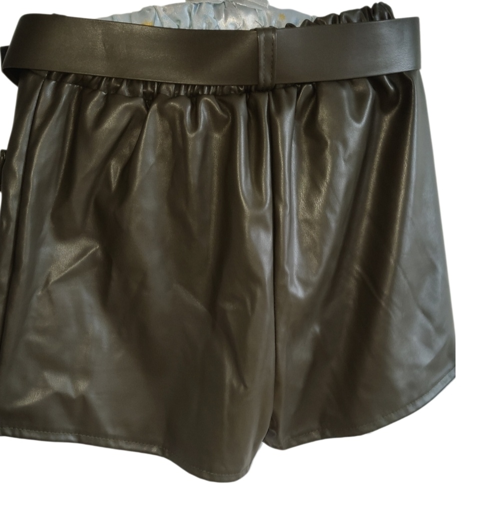 Markowe elastyczne skórzane spodenki włoskie r 36 S szorty - 3