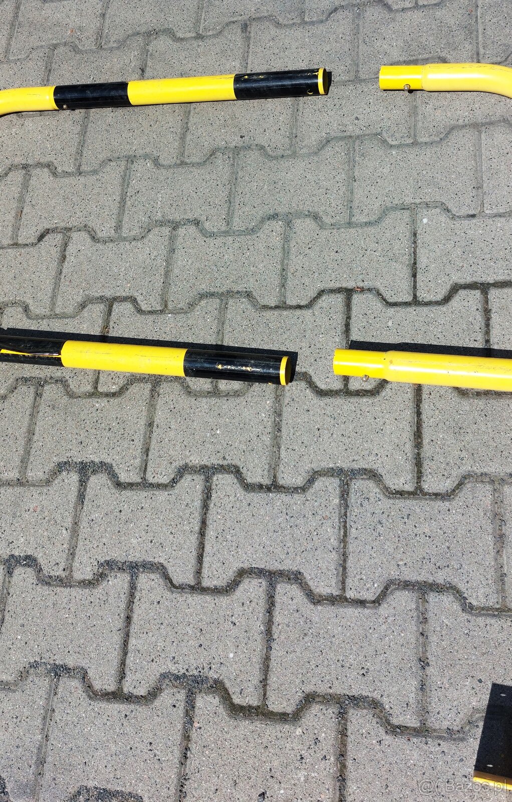 Barierki stalowe ochronne żółto-czarne - 3