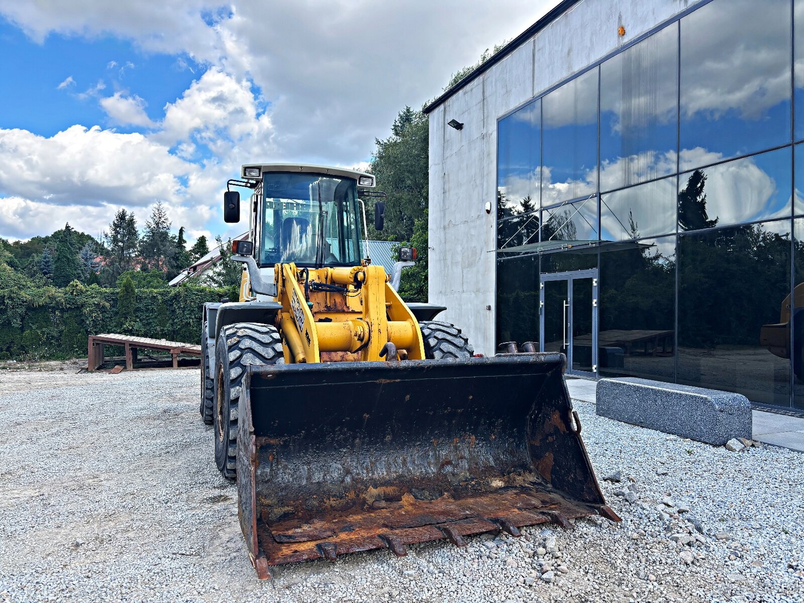 Liebherr L538 ŁADOWARKA KOŁOWA 2003R | VOLVO L90H, VOLVO L90 - 3