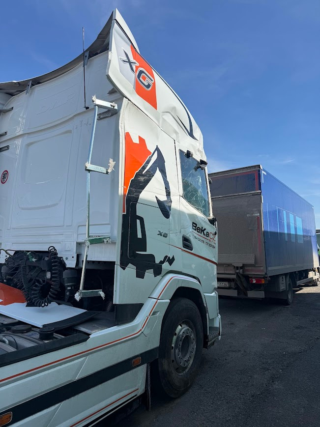 DAF XG 530 FT po wypadku - 3