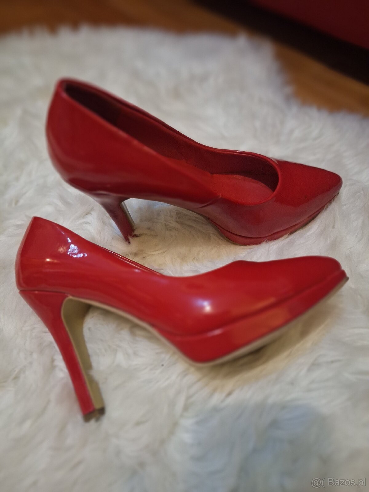 Czerwone szpilki - 3
