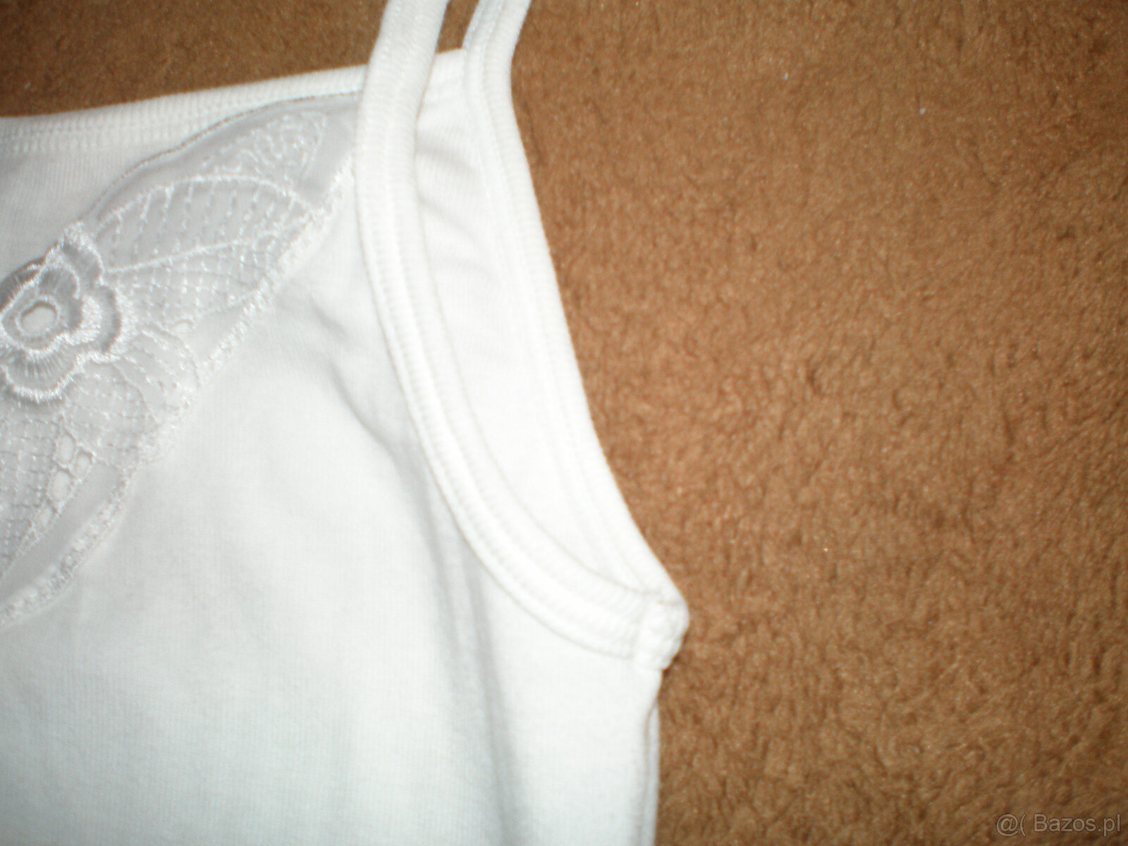 Sprzedam podkoszulkę damską, bawełnianą, białą, używaną. - 3