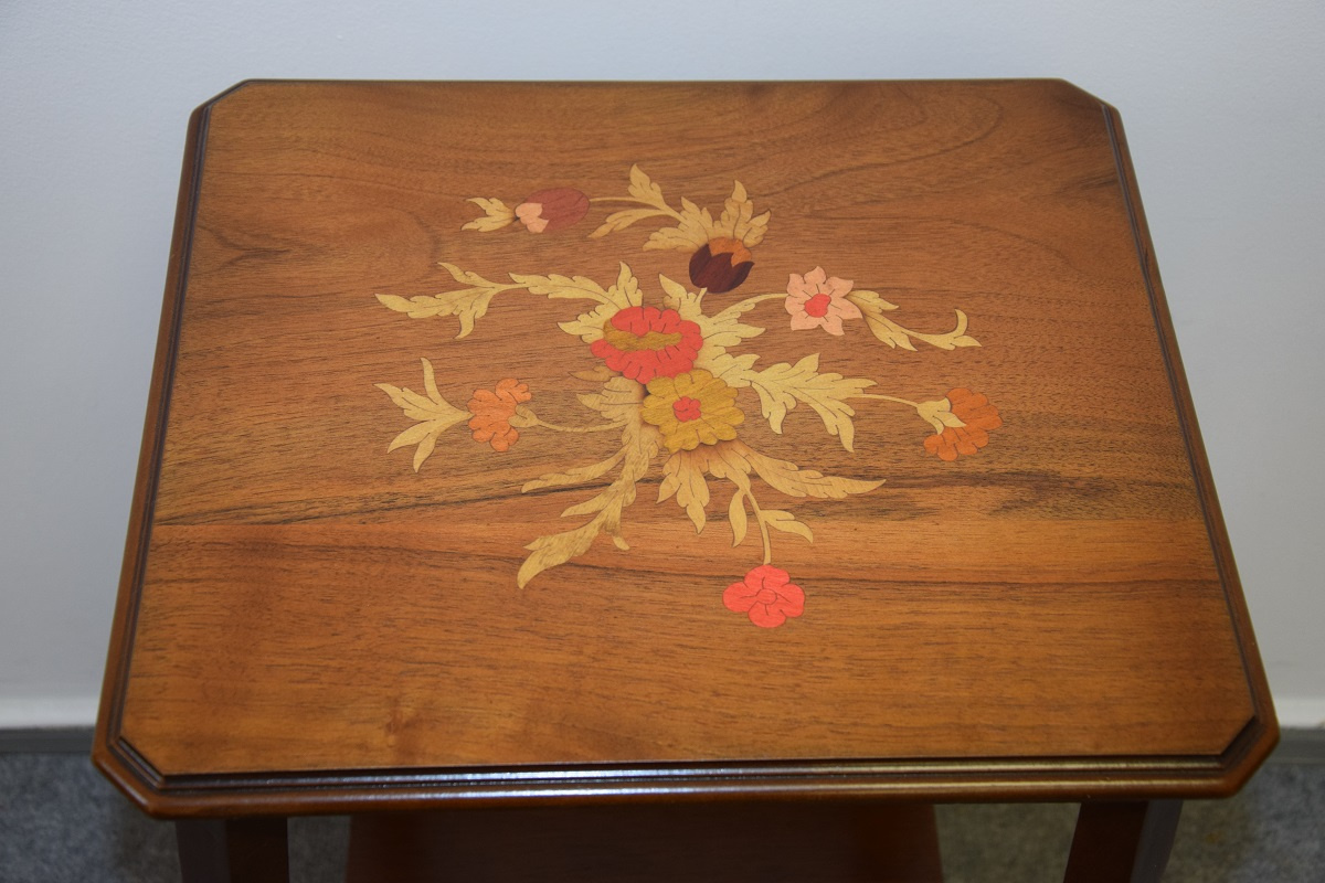 stolik kawowy z intersją - jak nowy - 3