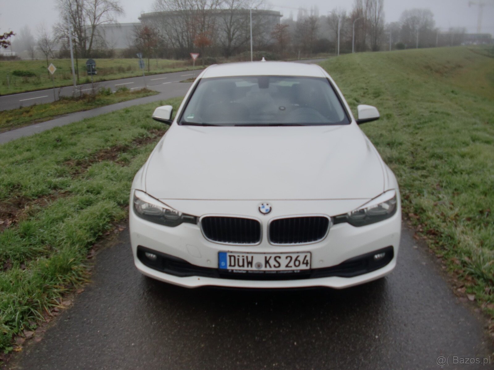 Sprzedam BMW 318i, 100kw, 10/2016, 226000km. - 3