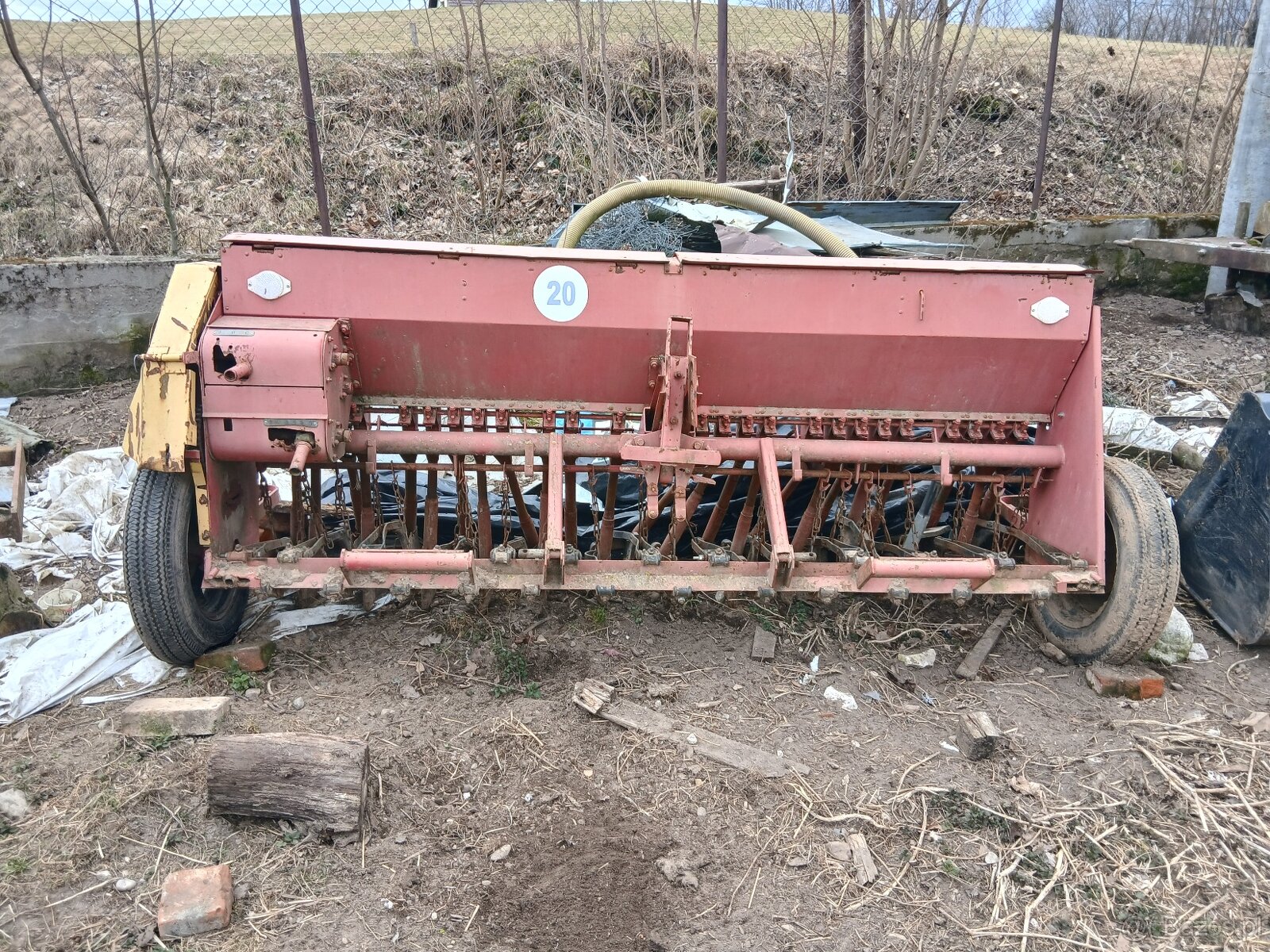 Sprzedam siewnik i kombajn - 3