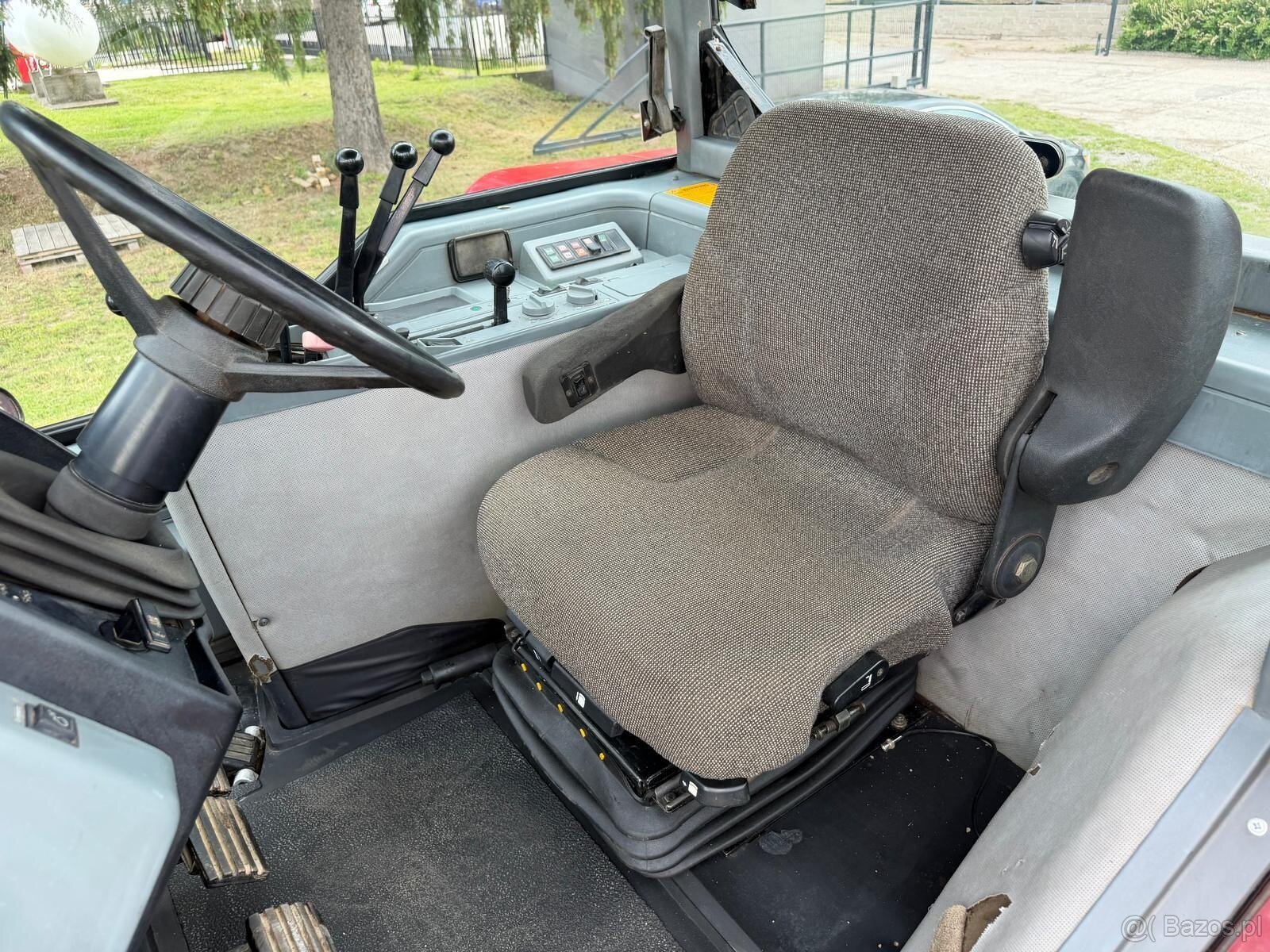 Ciągnik Rolniczy Case 7250 prod. rok 2000 cena 78500 zł. Lok - 3