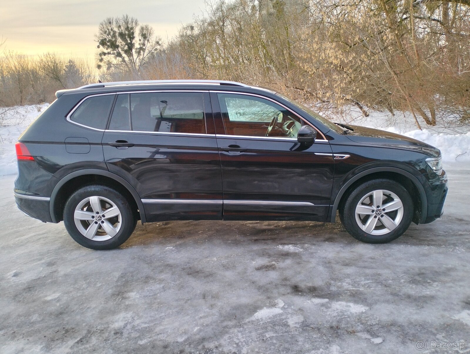 Volkswagen Tiguan and Spice r line 4motion - 3