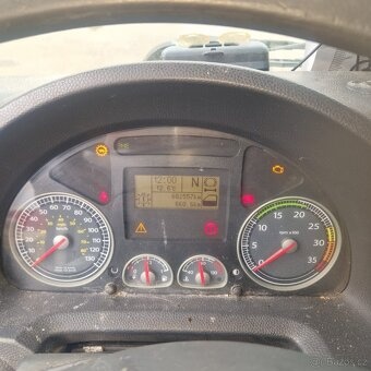 Iveco Eurocargo, Iveco ML 150e z hydraulicznym przodem - 3