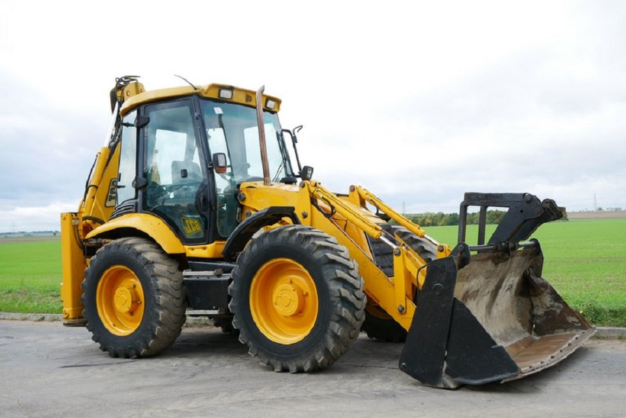 Koparko-ładowarka JCB 4CX - 3