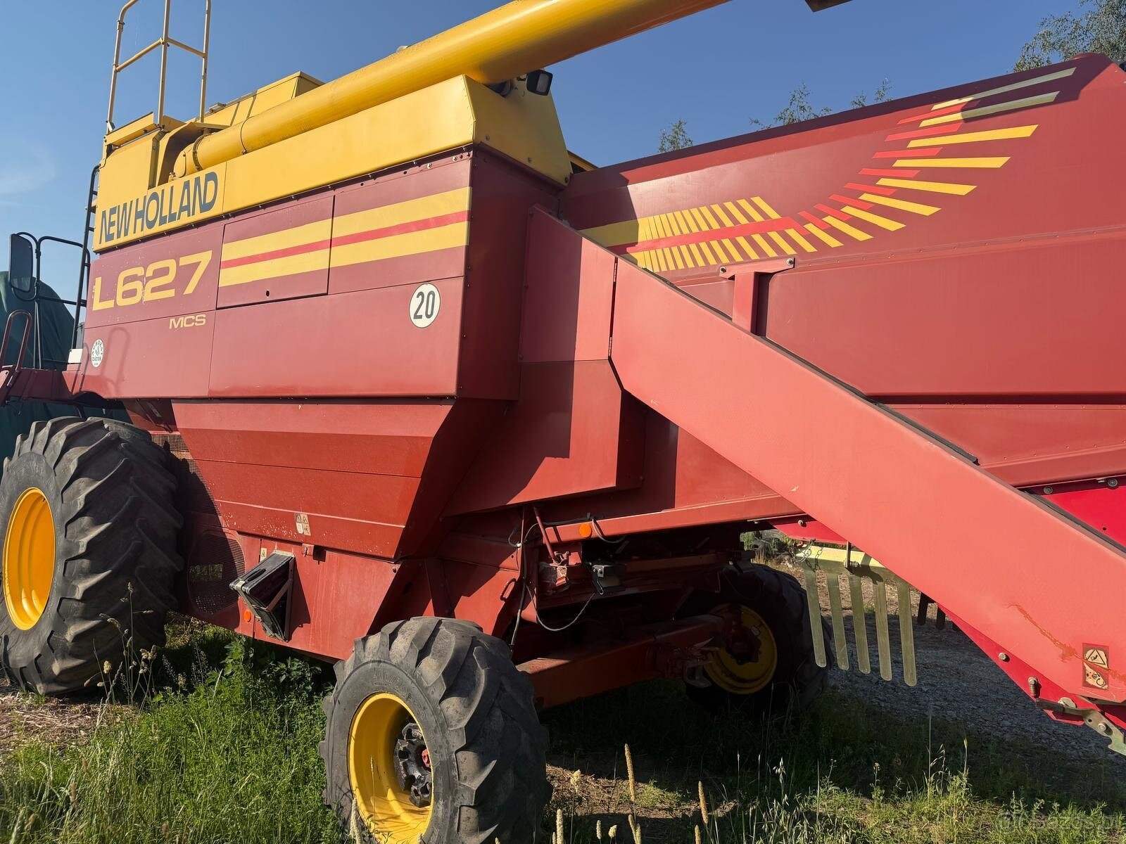 Kombajn zbożowy Laverda 627 (New Holland) heder 6m w pełni s - 3