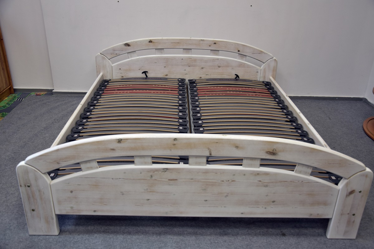 łóżko z materacami z drewna sosnowego - komplet jak nowy - 3