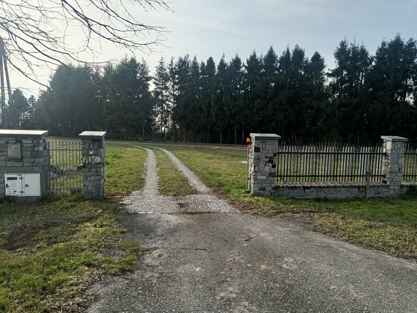 Wynajmę działkę pod działalność handlową - 3